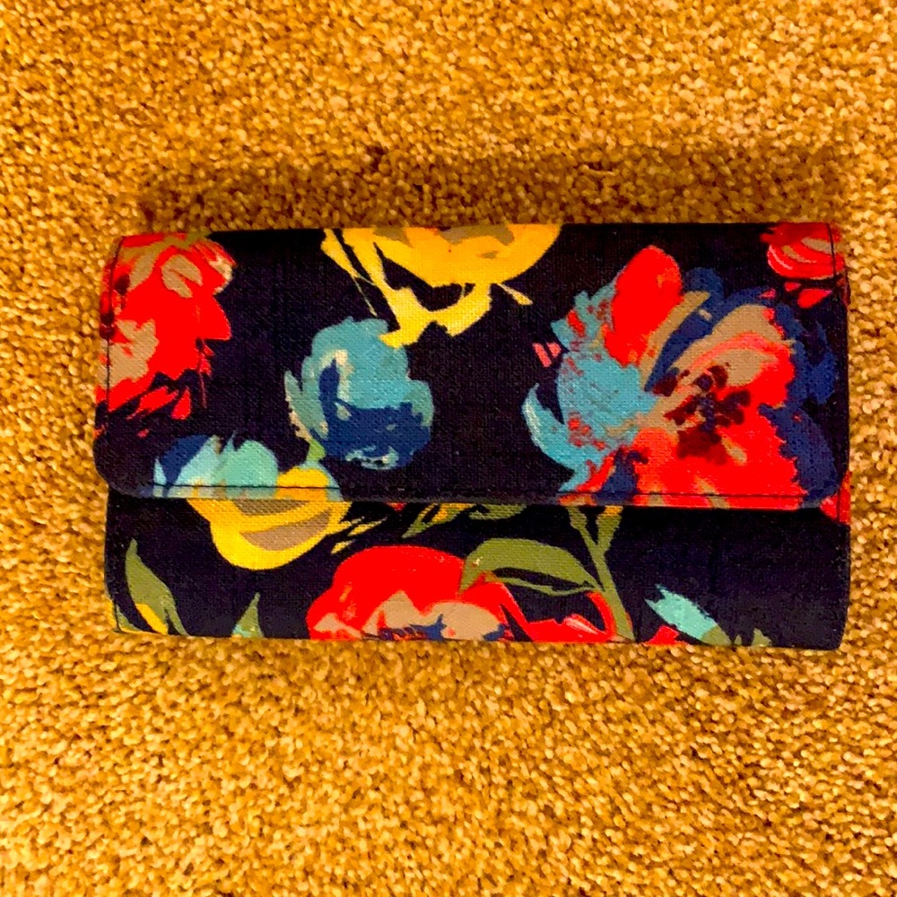 Blue Floral Trifold wallet great condition.